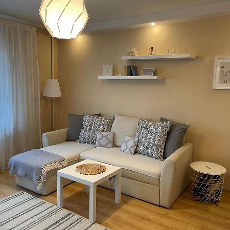 Cozy Home Apartment Lielvardes, Free Parking, Self Check-In Riga Exteriör bild